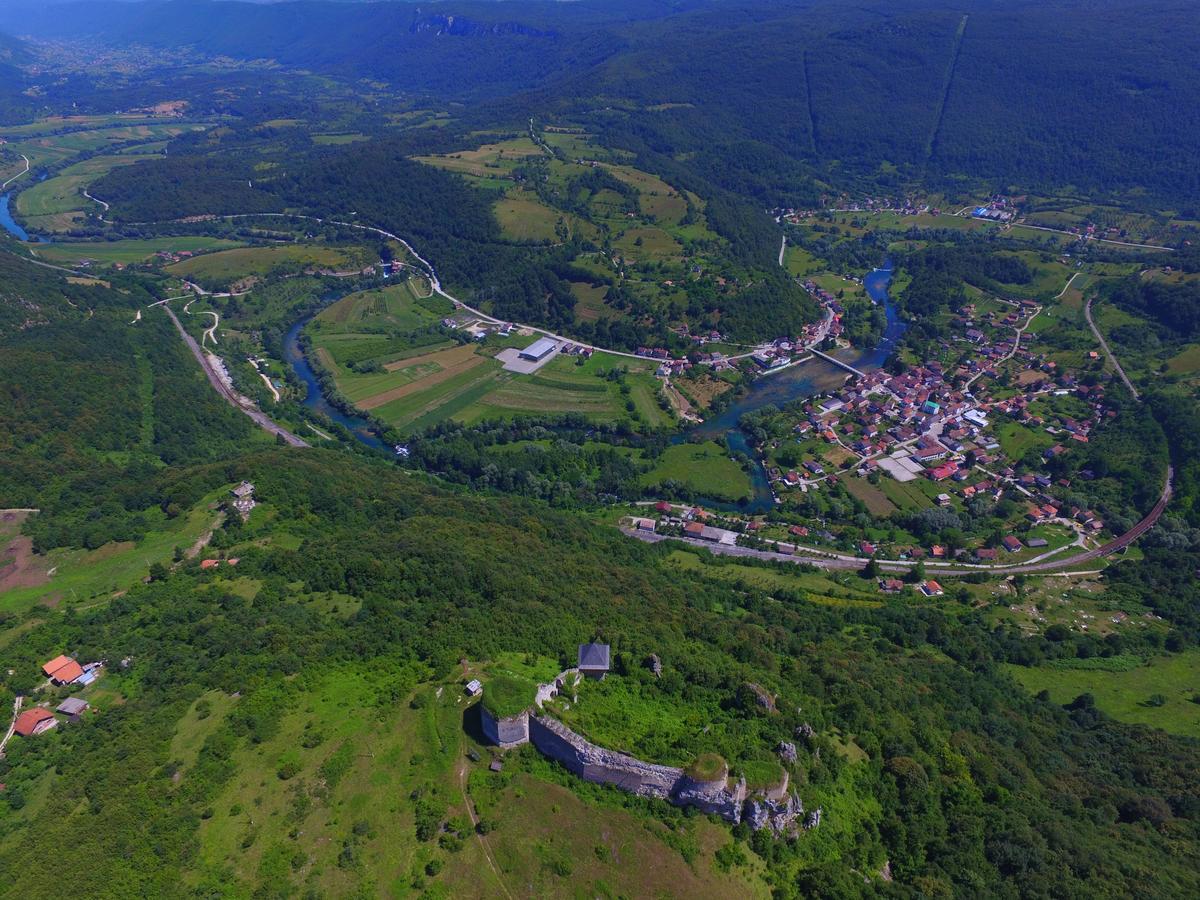 Ferienwohnung Domacinstvo Una-Ostrovica Kulen Vakuf Exterior foto